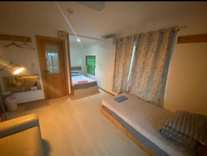 Warang Guesthouse Jeju Extérieur photo